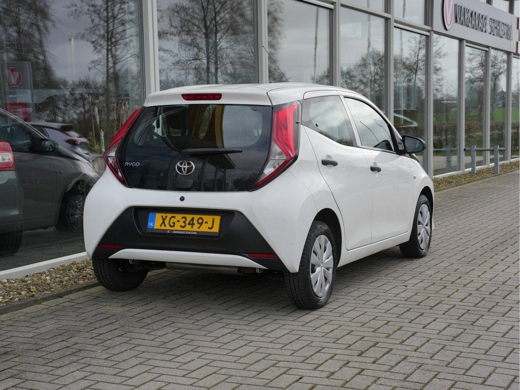 Toyota Aygo 1.0 VVT-i x-fun | Bluetooth | Airco | (bj 2019), Voorwielaandrijving, Stof, Gebruikt, 4 stoelen