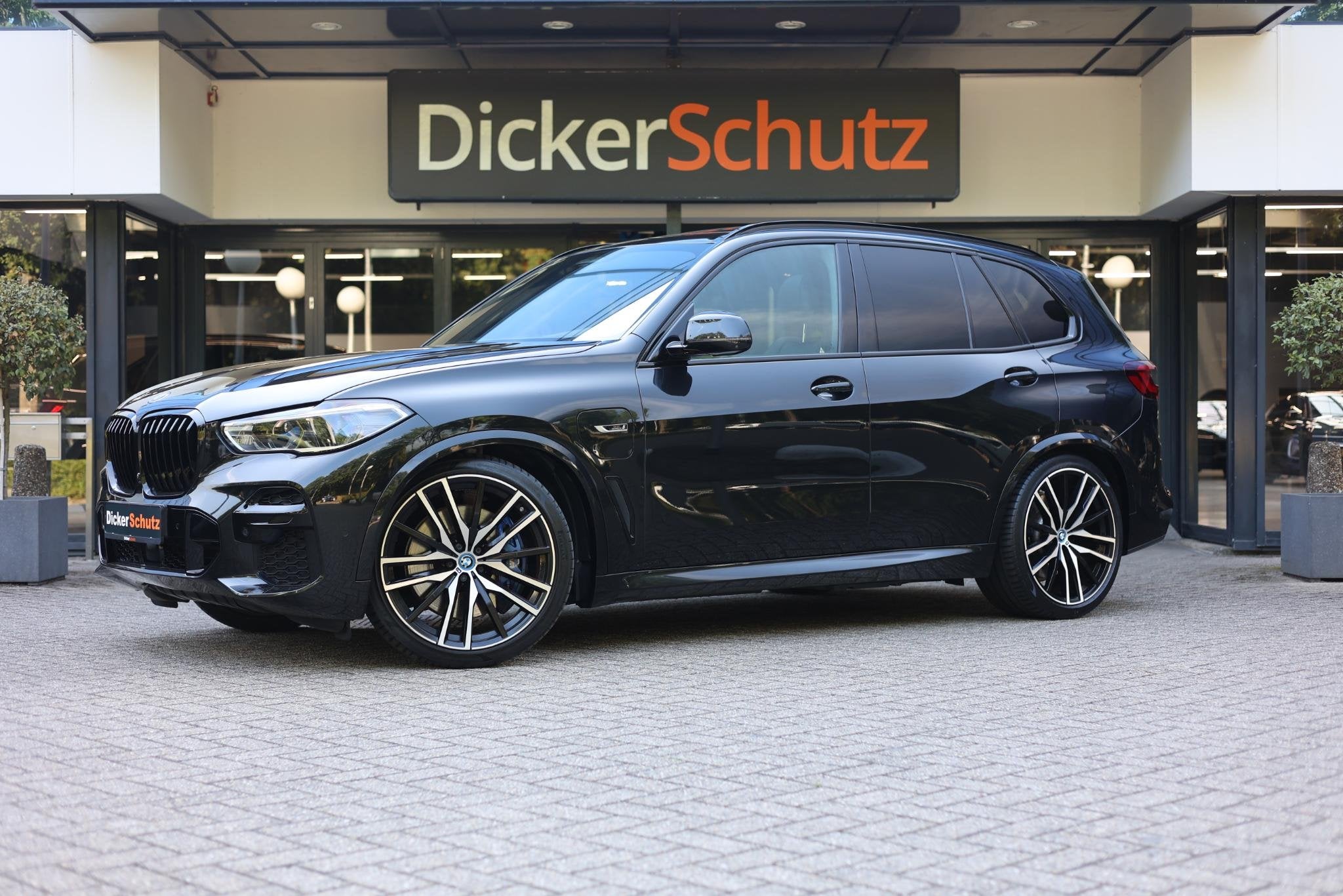 BMW X5 xDrive45e M Sport Panoramadak | Laser | Trekhaak, Auto's, Gebruikt, 394 pk, Zwart, Vierwielaandrijving