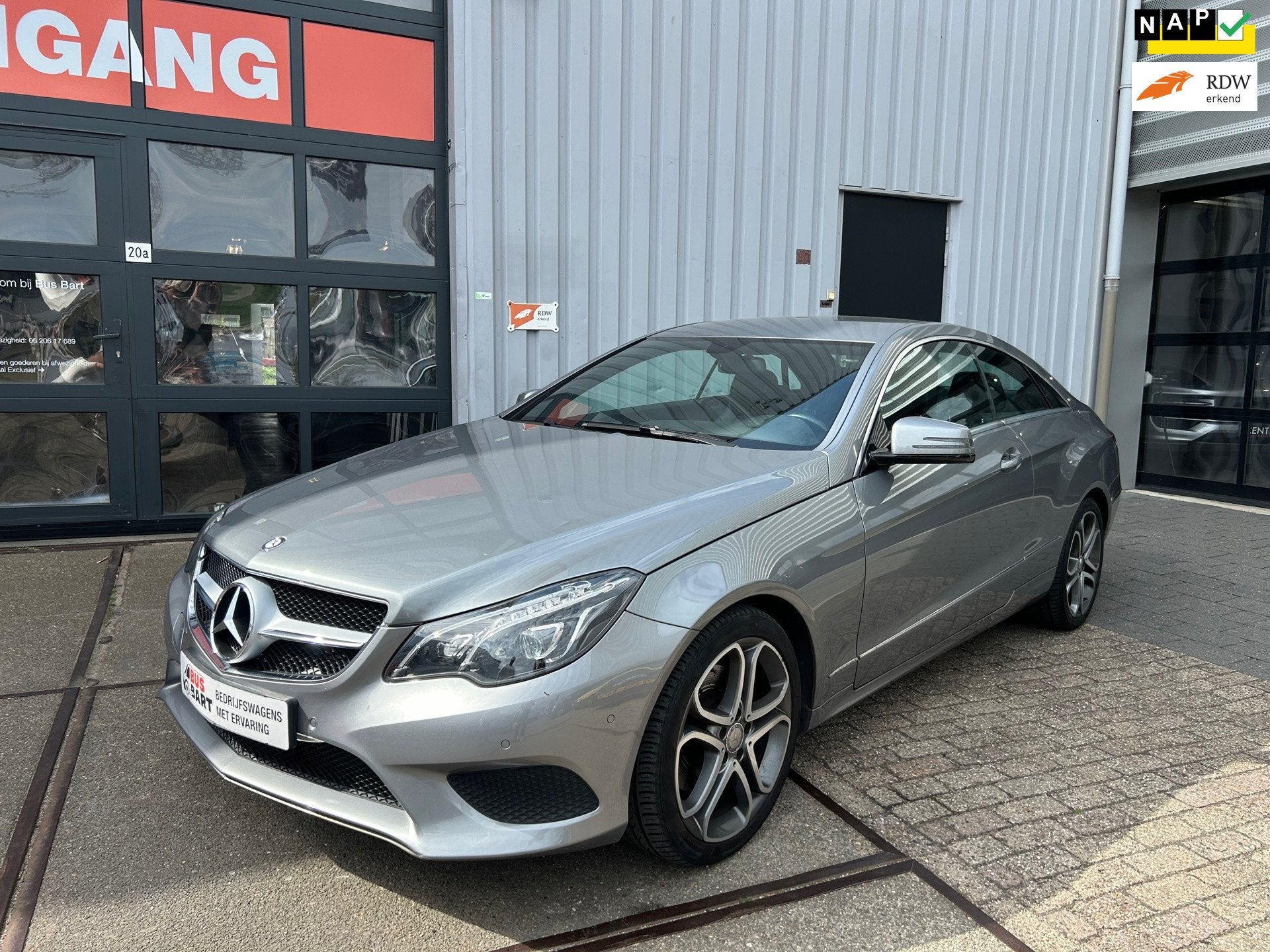 Mercedes-Benz E-klasse Coupé 200 Ambition 184PK|NL-Auto|Nav, Automaat, Achterwielaandrijving, 4 cilinders, 4 stoelen