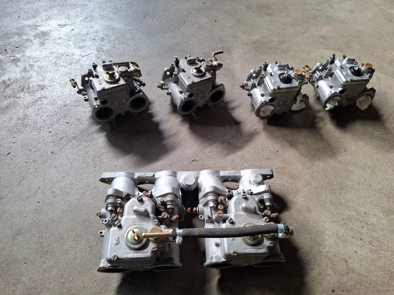 Weber 40 DCOE + inlaatspruitstukken, Ophalen, Ford