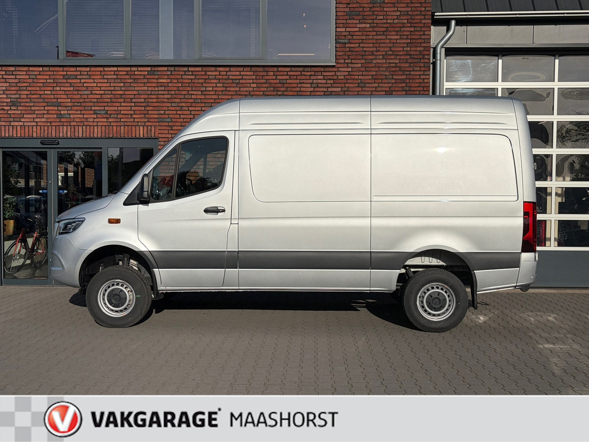 Mercedes-Benz Sprinter 319 4x4 L2/h2 Trek Automaat/Achteruit, Auto's, Automaat, Stof, Gebruikt, Lichtsensor