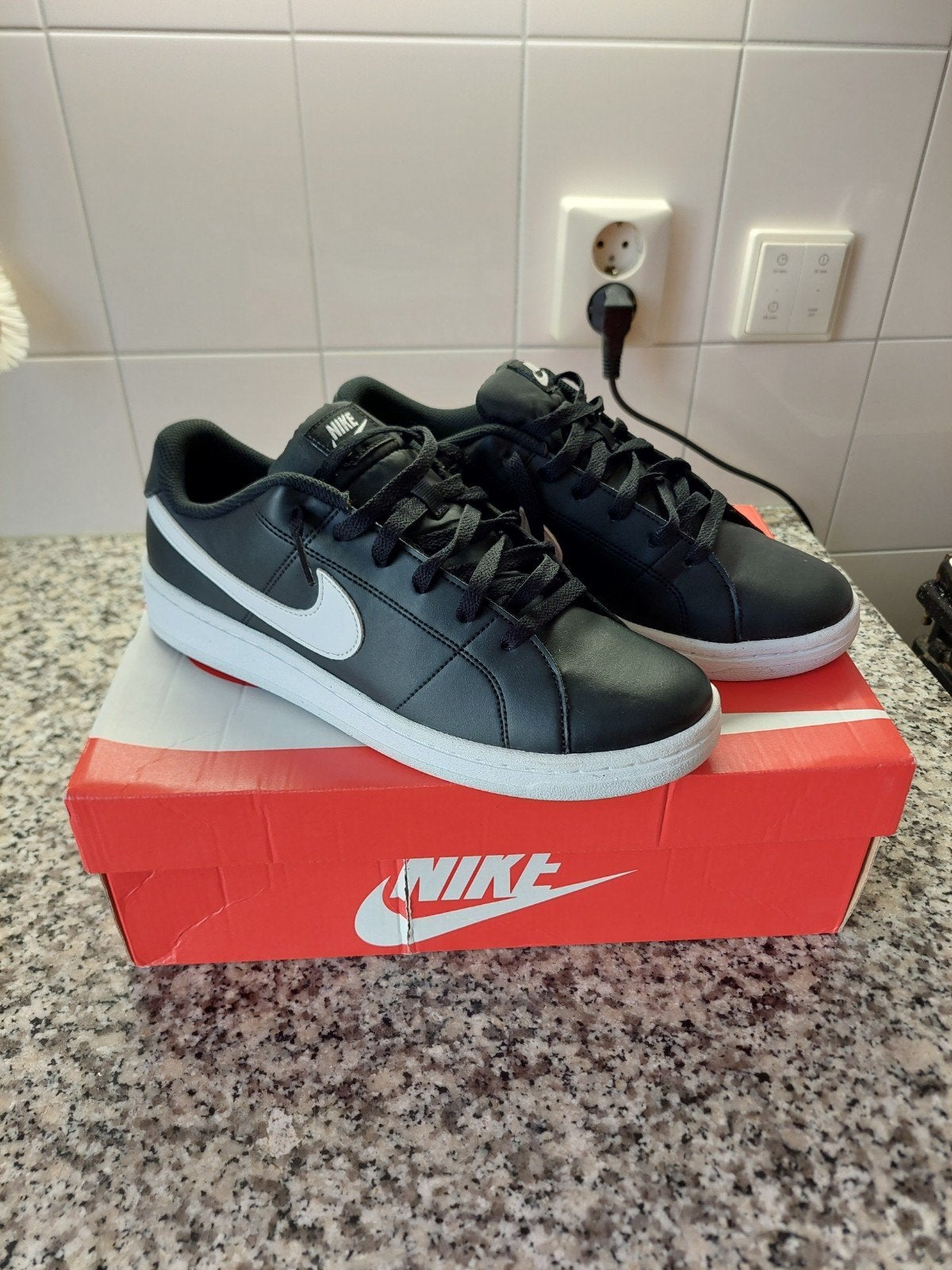 nike sneaker maat 41 / 41.5  tennisschoenen, Ophalen of Verzenden, Zo goed als nieuw
