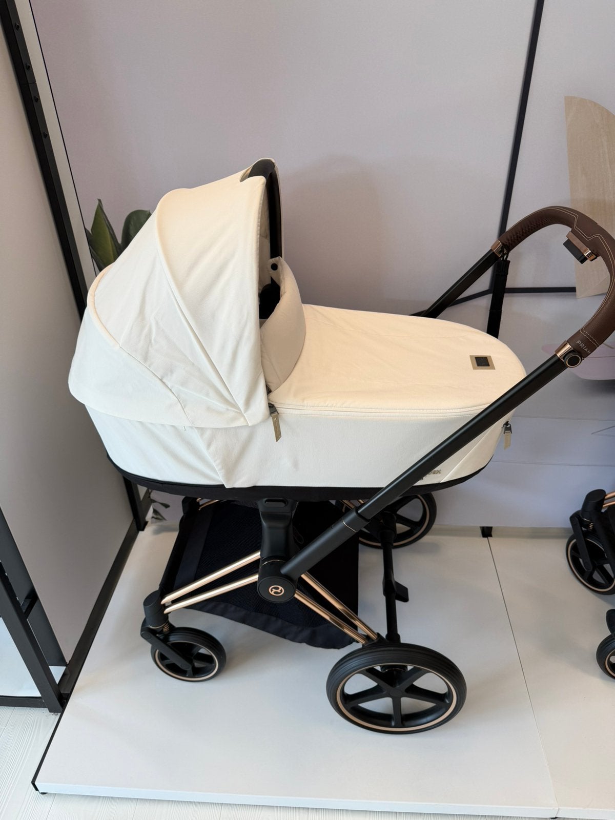 Showmodel Priam 4 Kinderwagen Rose Gold - Off White, Ophalen, Zo goed als nieuw, Overige merken