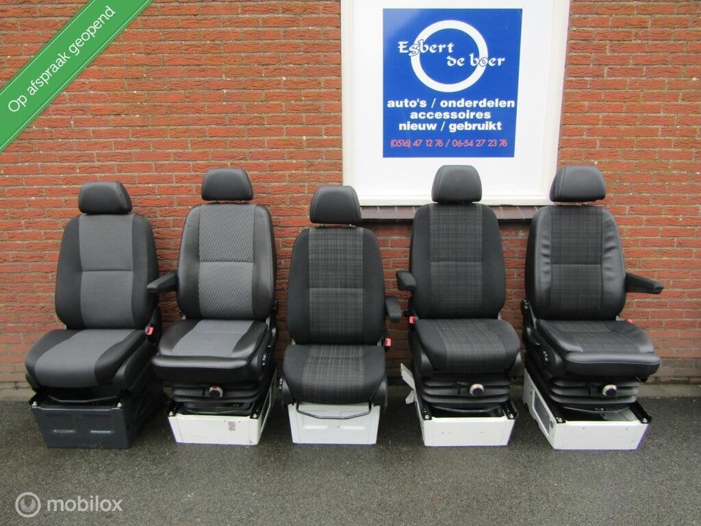 L + R Stoel geveerd + normaal mercedes sprinter , vw crafter, Auto-onderdelen, Interieur en Bekleding, Gebruikt, Mercedes-Benz