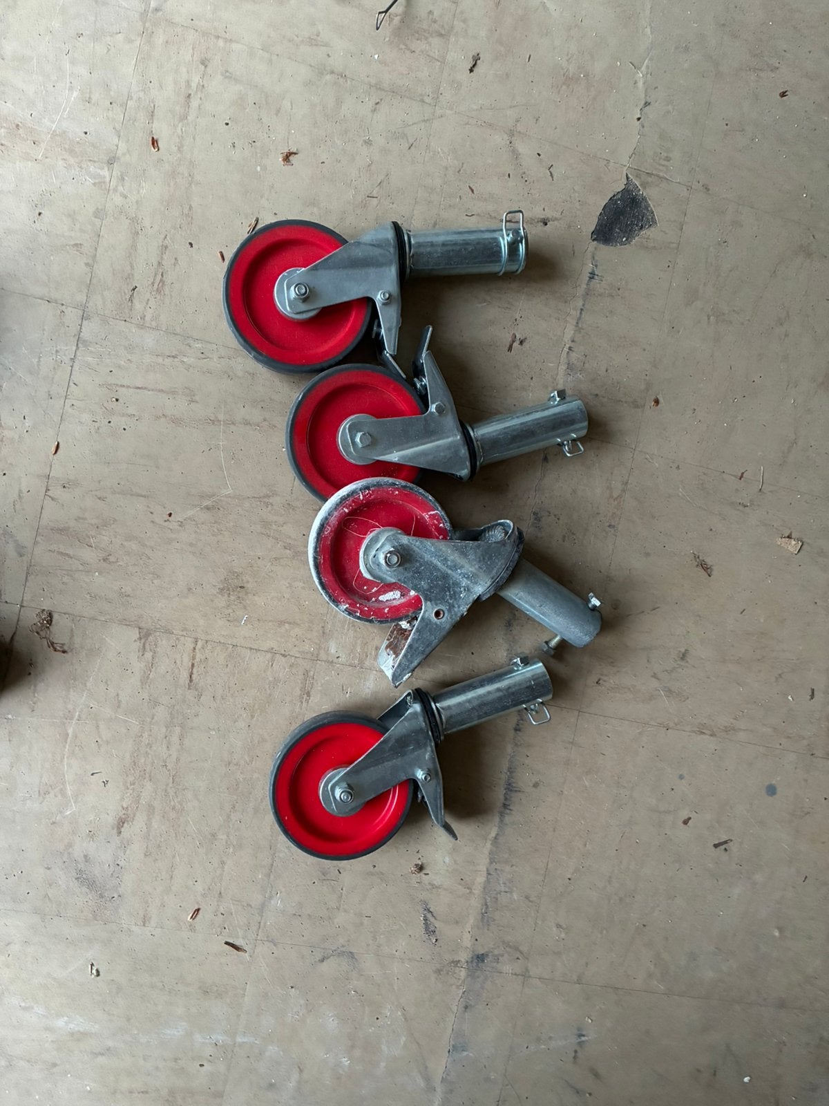 Altrex kamersteiger wielen te koop, Doe-het-zelf en Verbouw, Ophalen, Gebruikt, Rolsteiger of Kamersteiger