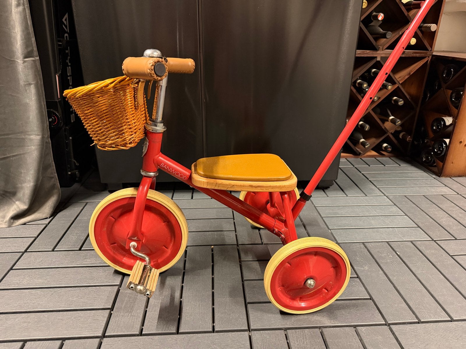 Rode Banwood Kinderfiets met Duwstang en Mandje, Ophalen, Terugtraprem, Zijwieltjes, Minder dan 16 inch