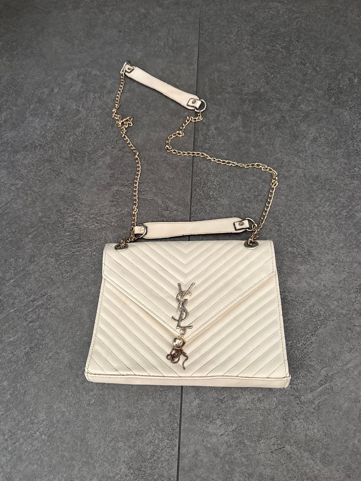Saint Laurent Tas Beige - Elegant en Stijlvol, Ophalen of Verzenden, Zo goed als nieuw, Beige, Schoudertasje