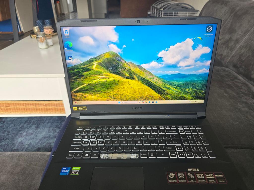 Acer Nitro 5 i7 17 inch Gaming Laptop, Computers en Software, Windows Laptops, Ophalen, Gebruikt, Met videokaart, 2 tot 3 Ghz