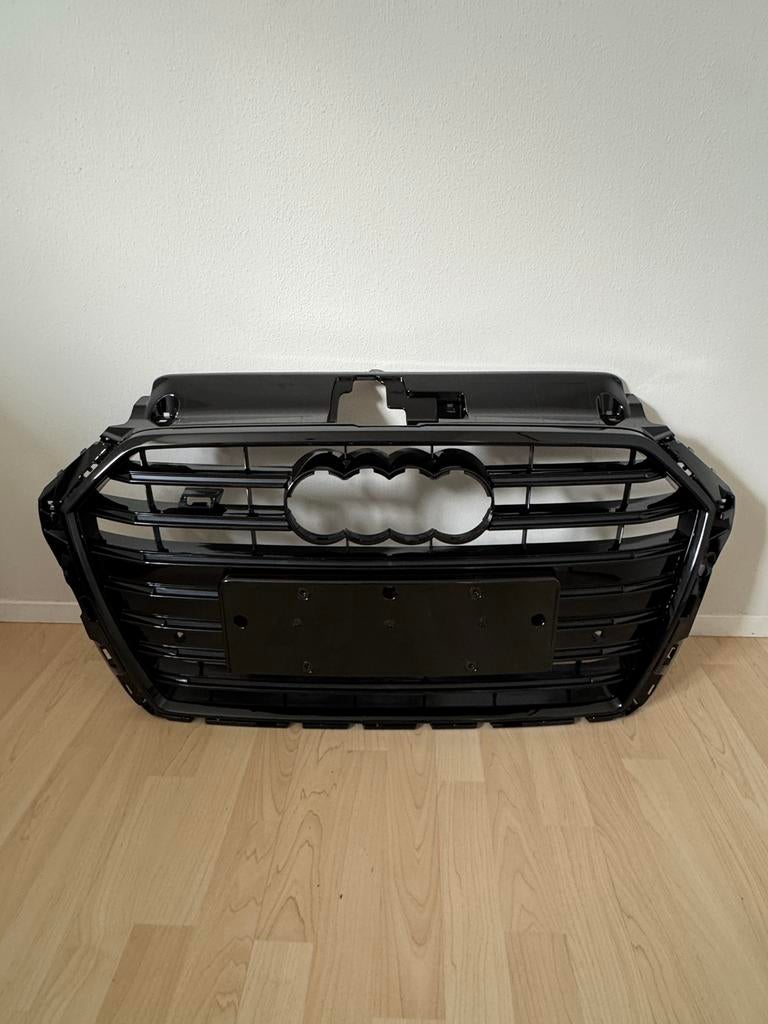 Grill Audi A3 (Sline) hoogglans zwart 2014-1016, Auto-onderdelen, Ophalen of Verzenden, Nieuw, Audi