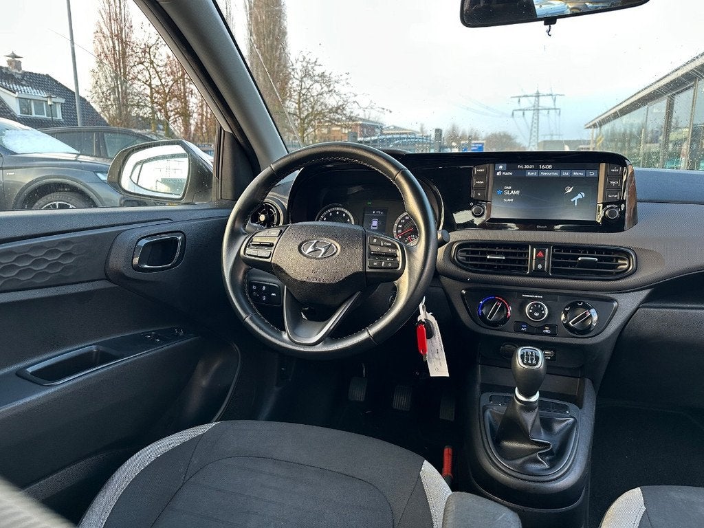Hyundai i10 1.0 MPi | Comfort 5-Drs | Airco | Cruise | Carpl, Auto's, Voorwielaandrijving, Gebruikt, 899 kg, 4 stoelen