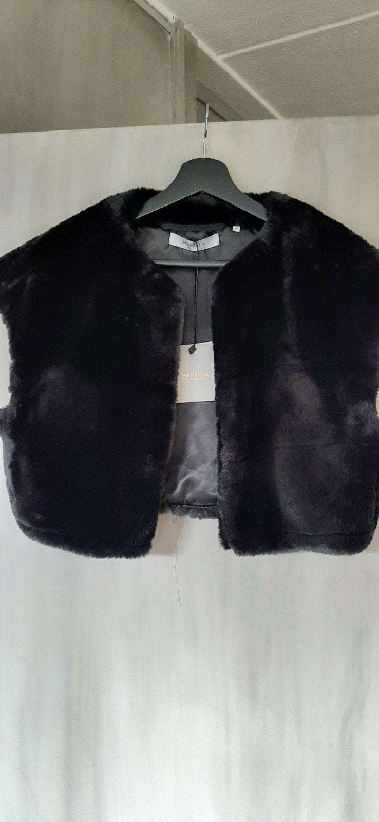 Nieuw Marella Max Mara faux fur vestje, gilet, bodywarmer, Max Mara Marella, Ophalen of Verzenden, Nieuw