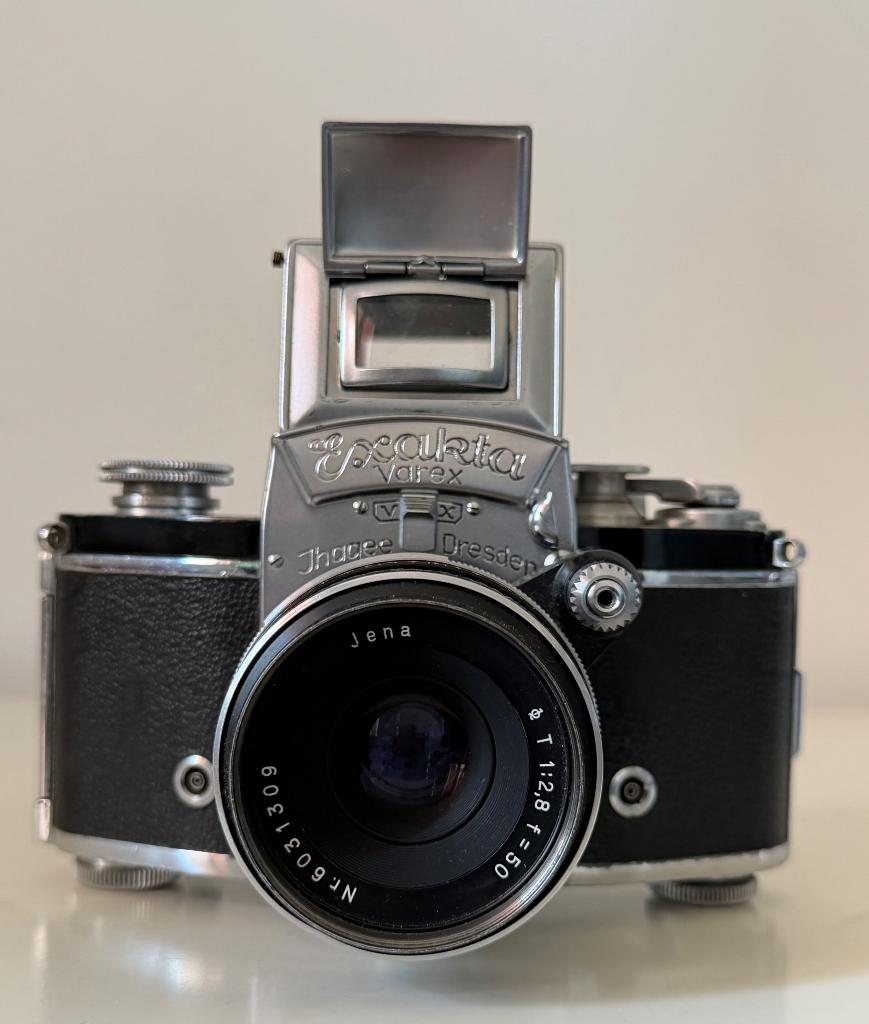 Exakta Varex VX + objectif Jena 50 mm f/2.8, Audio, Tv en Foto, Fotocamera's Analoog, Verzenden, Niet werkend, Spiegelreflex, Overige Merken