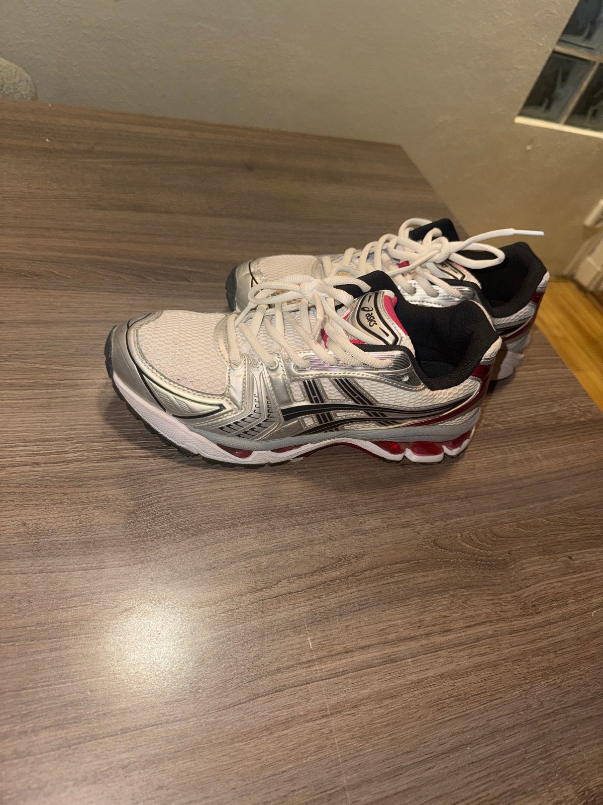 ASICS schoenen - zilver/rood, Ophalen of Verzenden, Gedragen, Wit, Sportschoenen