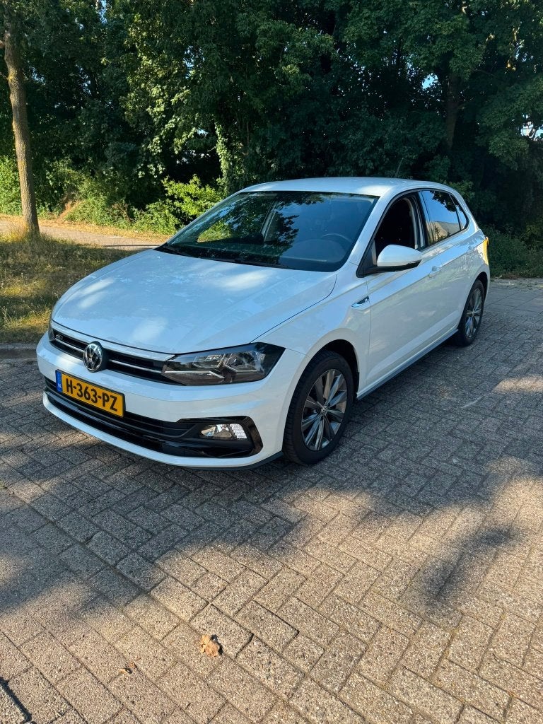 Volkswagen Polo 1.0 TSI 95pk 2020 Wit. Zeer nette auto, Voorwielaandrijving, Stof, 95 pk, 1055 kg