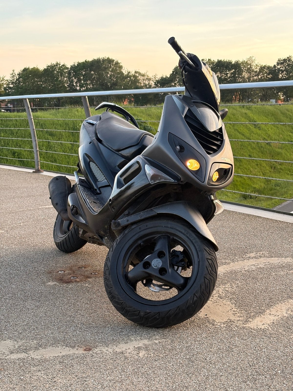 Peugeot Speedfight 2 - 70cc, Fietsen en Brommers, Scooters | Peugeot, Ophalen, Zo goed als nieuw, Tweetakt, Speedfight