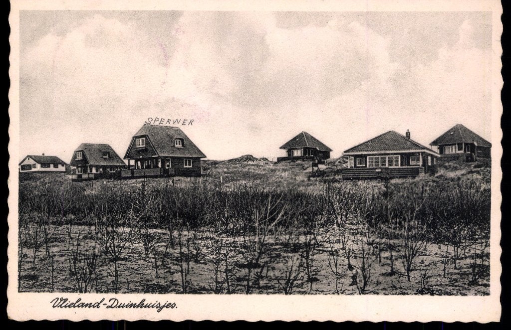 Vlieland, Vakantiehuisjes in de duinen, ca. 1937, gelopen, Verzenden, 1920 tot 1940, Gelopen, Waddeneilanden