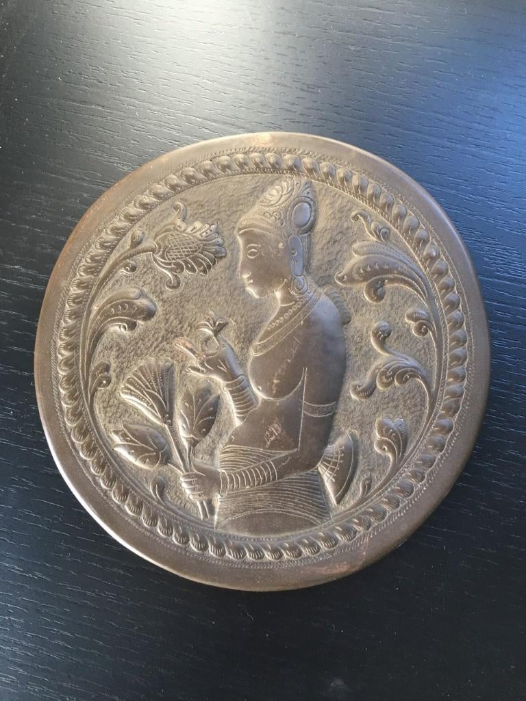 Uniek koperen decoratie bord Oosters of Afrikaanse vrouw, Antiek en Kunst, Antiek | Koper en Brons, Ophalen, Koper