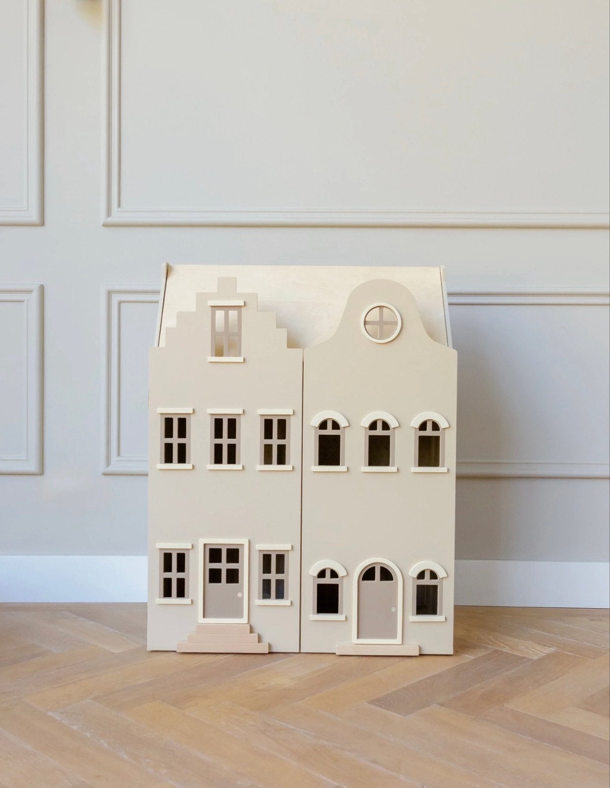 Nieuw Poppenhuis in doos - Modern design, Ophalen of Verzenden, Nieuw, Poppenhuis