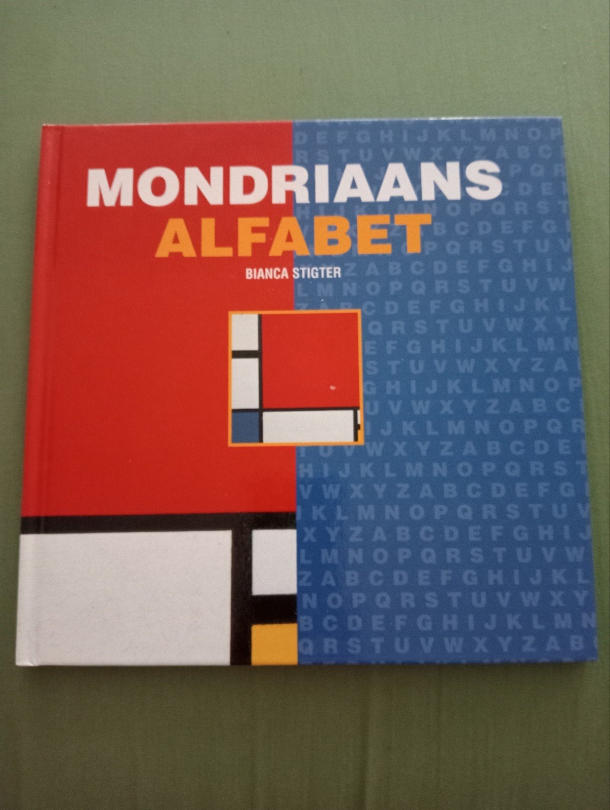 Mondriaans Alfabet - Bianca Stigter (Zeer redelijke staat), Ophalen of Verzenden