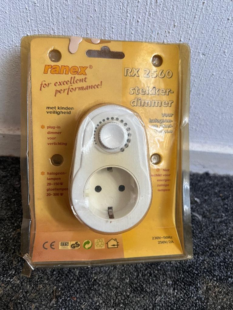 Stekker dimmer, Ophalen, Nieuw, Stekker