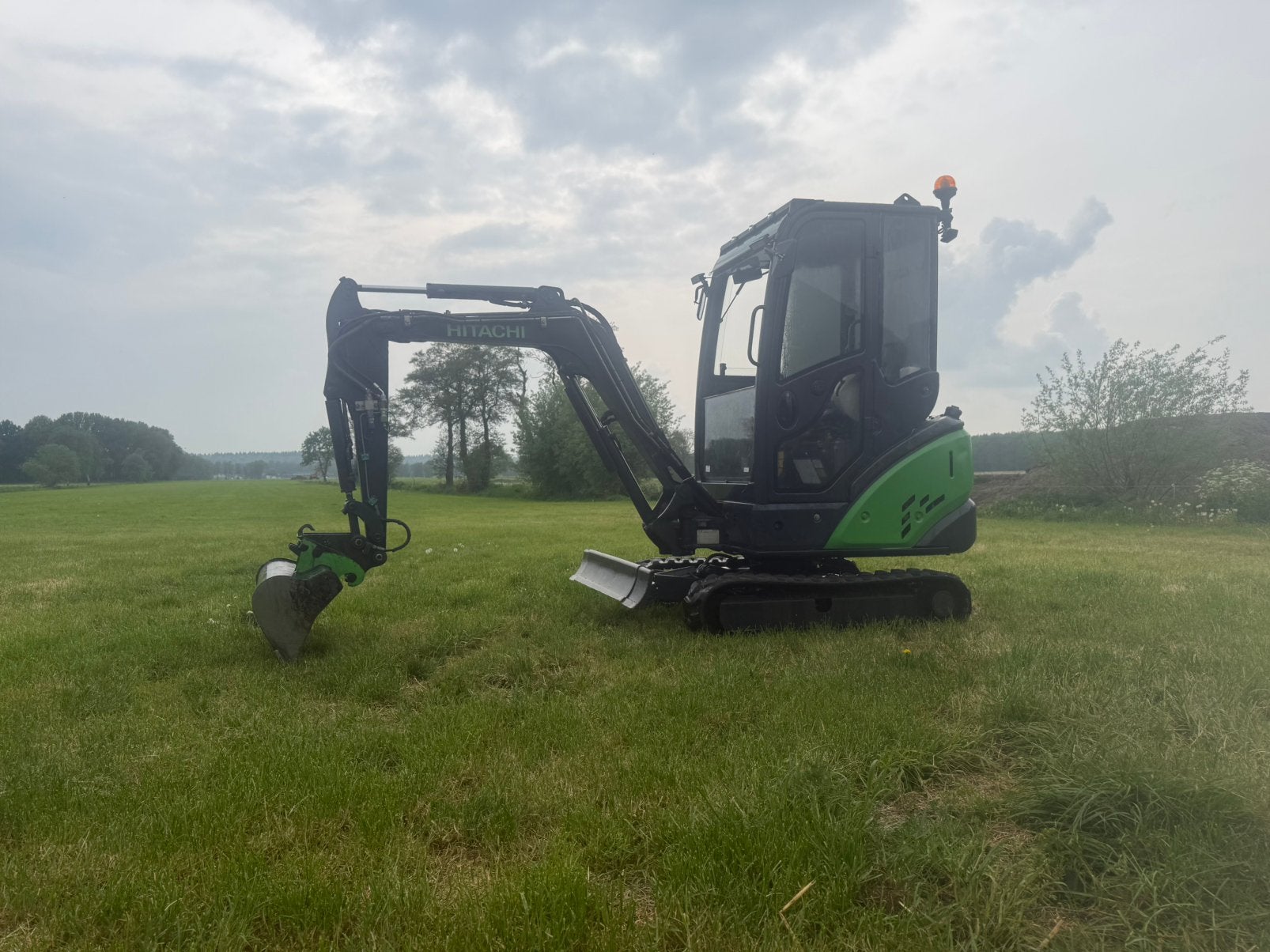 Hitachi ZX18-3 Minigraver, Ophalen of Verzenden, Akkerbouw, Grondbewerking