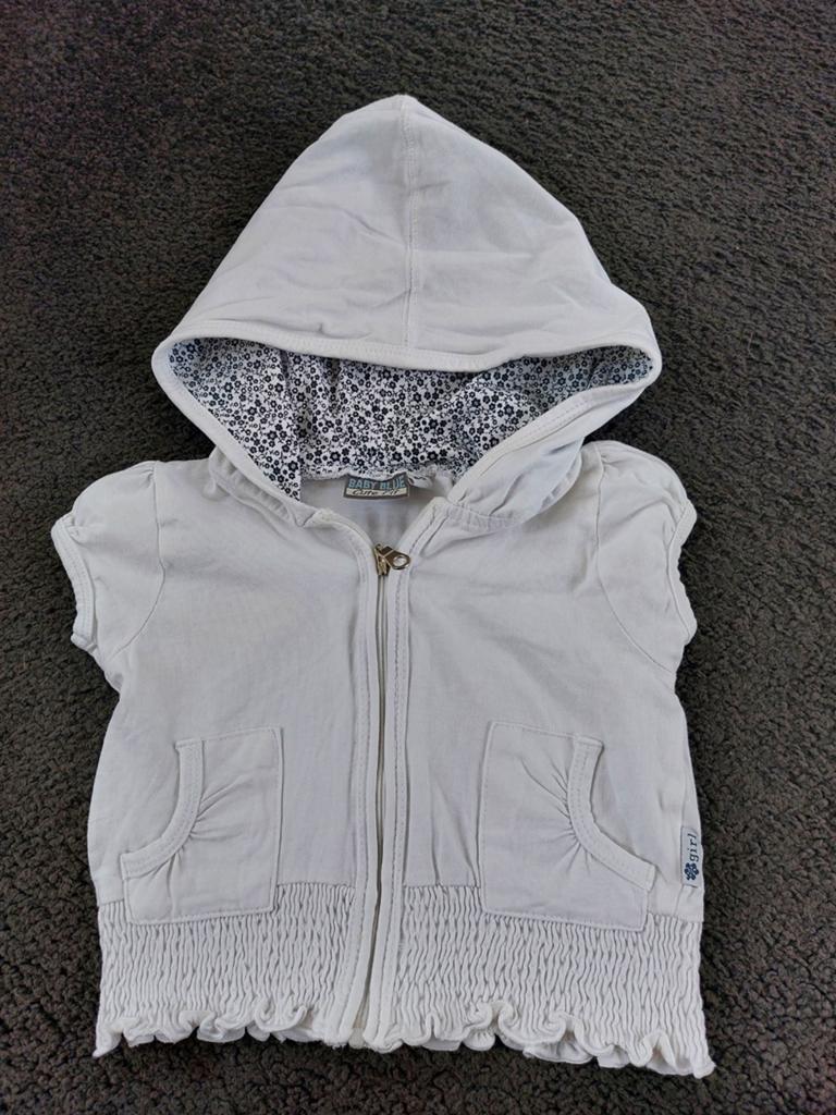 Nieuw vestje met capuchon van Baby Bleu maat 80, Kinderen en Baby's, Babykleding | Maat 80, Baby bleu, Nieuw, Ophalen of Verzenden