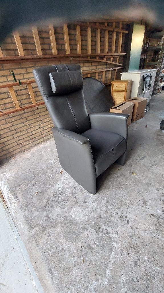 Senioren leren taupe stoel, Huis en Inrichting, Stoelen, Ophalen, Gebruikt, Bruin, Leer