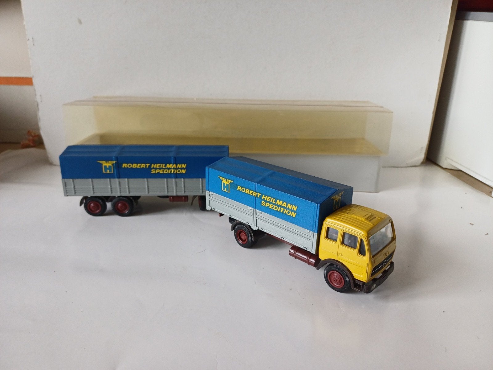 Nzg 1:50 Mercedes truck lkw, Hobby en Vrije tijd, Modelauto's | 1:50, Ophalen of Verzenden, Zo goed als nieuw, Bus of Vrachtwagen