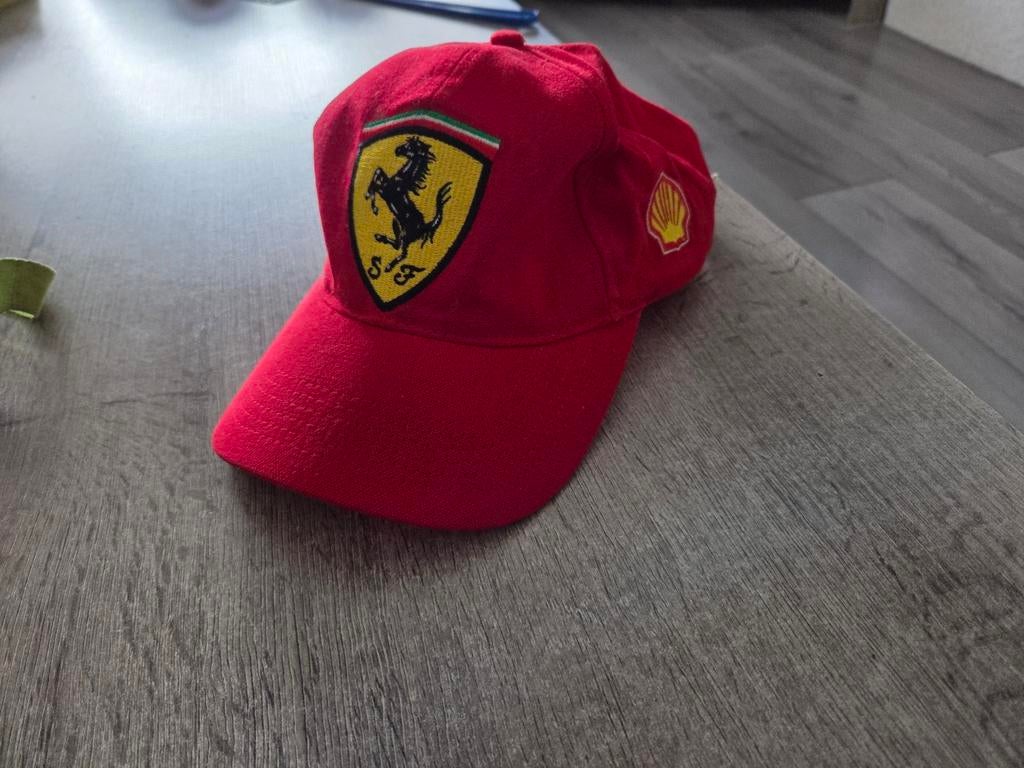 rode Scuderia Ferrari pet,, Ophalen of Verzenden