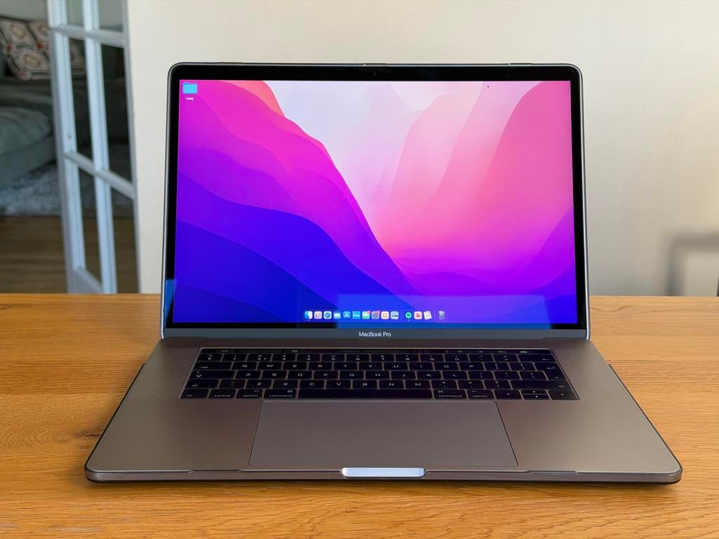 MacBook Pro 15 inch 2016 met Touchbar, Computers en Software, Apple Macbooks, Gebruikt, 2 tot 3 Ghz, Ophalen, MacBook Pro