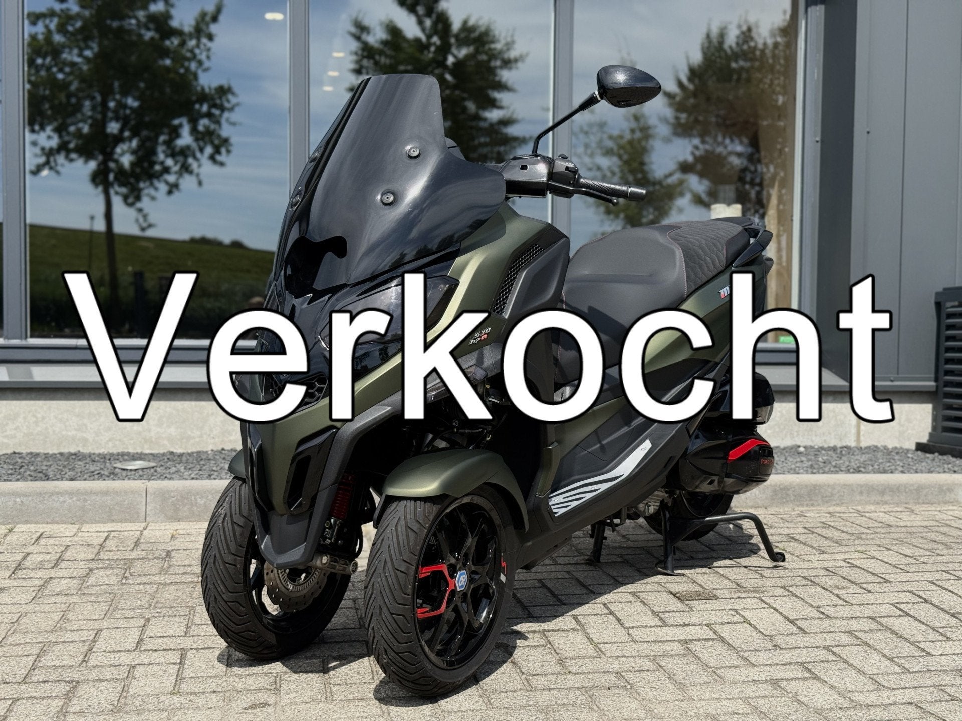Piaggio 530 MP3 HPE Exclusive Custom (bj 2023), 530 cc, Traction Control, Rooseveltlaan 10A
5466AB  VEGHEL, NL, Overig