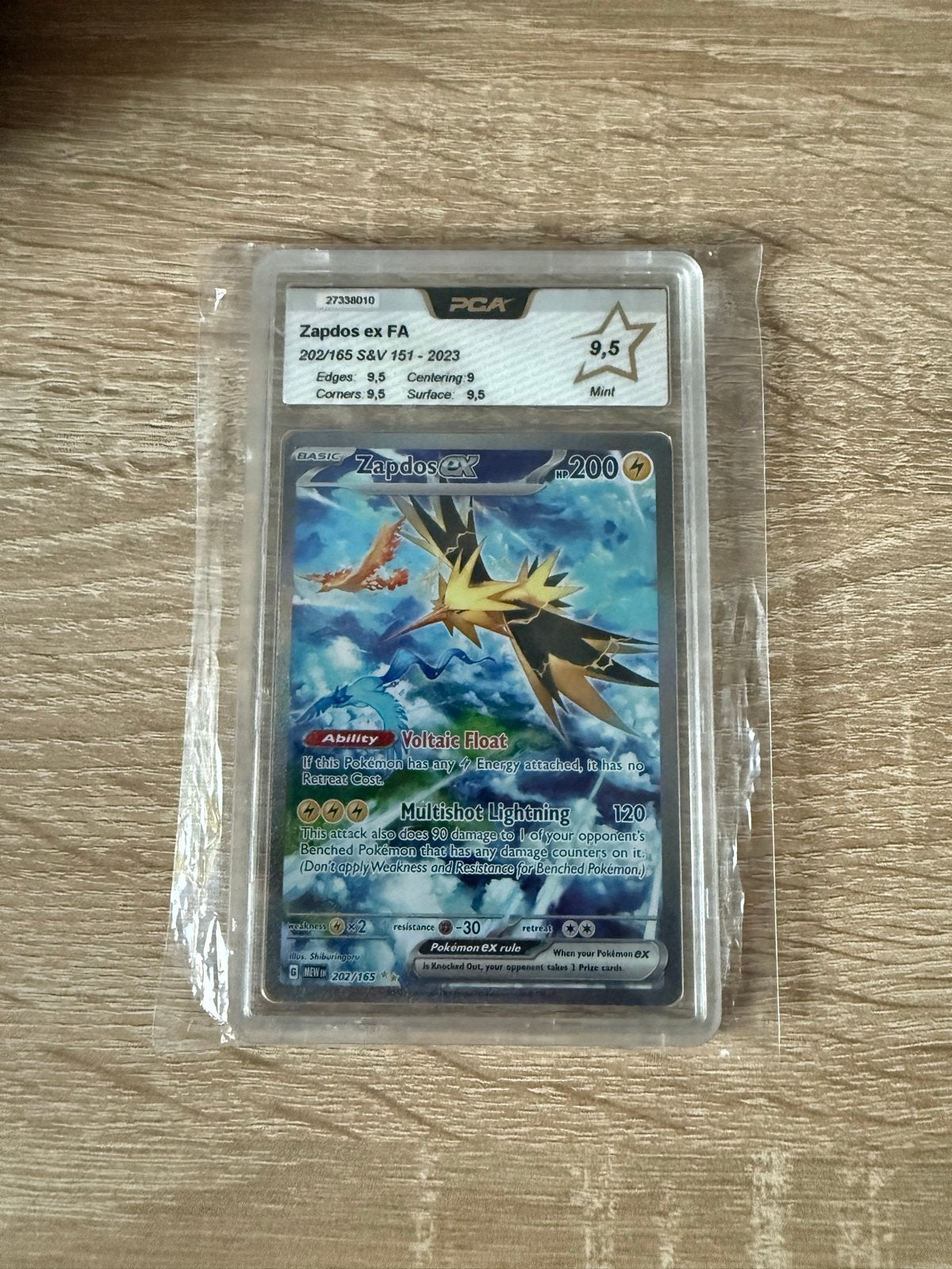 Zapdos 151, Hobby en Vrije tijd, Ophalen of Verzenden, Zo goed als nieuw, Losse kaart, Foil