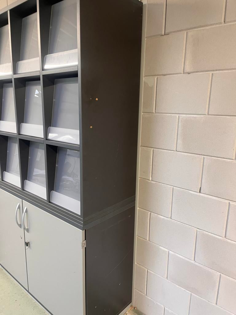 Kast, Ophalen of Verzenden, Zo goed als nieuw, 25 tot 50 cm
