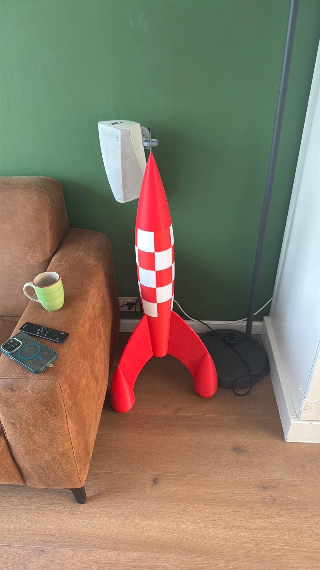 Kuifje raket 107 cm, Ophalen, Zo goed als nieuw
