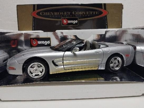 Chevrolet Corvette cabriolet grijs of wit Bburago 1:18 KRD, Ophalen of Verzenden, Zo goed als nieuw, Auto, Bburago