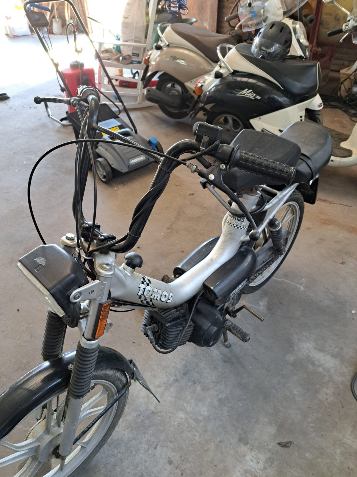 Tomos, Fietsen en Brommers, Ophalen, Gebruikt, Standard, Maximaal 25 km/u