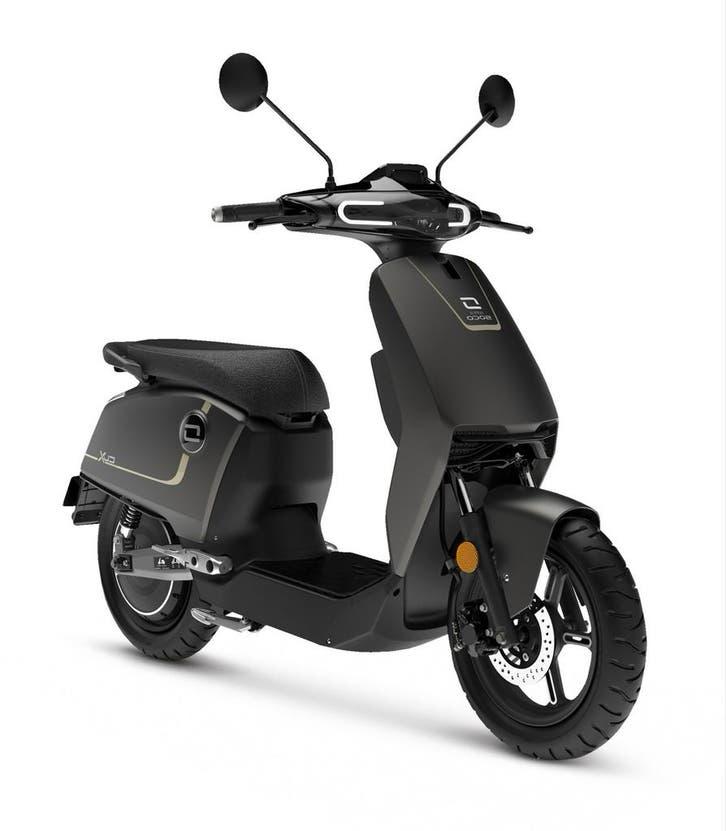 Nieuwe Elektrische Scooter – Vmoto CuX - 3 jaar garantie, Maximaal 45 km/u, Elektrisch, Nieuw, Ophalen of Verzenden