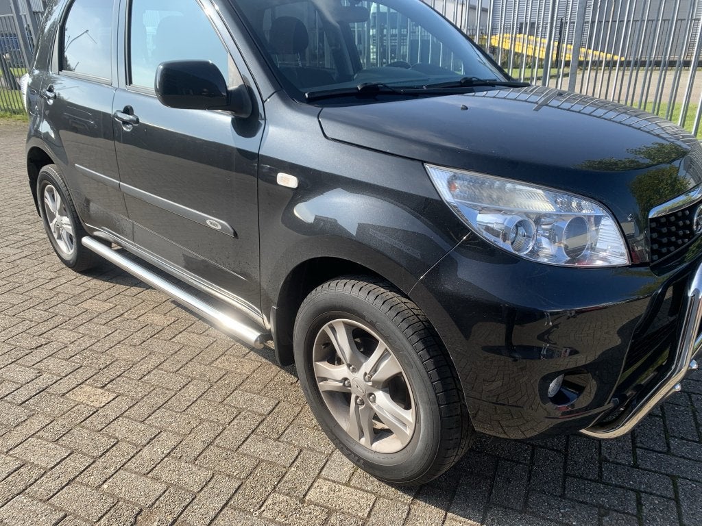 Daihatsu Terios Sidebars rechte buis rond, Niet ingevuld, Nieuw, Niet ingevuld, Ophalen