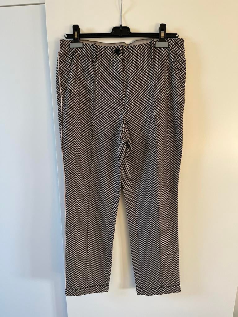 Zo mooie kwaliteit broek Marccain, Kleding | Dames, Broeken en Pantalons, Maat 38/40 (M), Overige kleuren, Ophalen of Verzenden