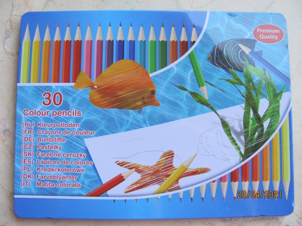 NIEUW 30 KLEURPOTLODEN metalen DOOS Demo Creations colour, Ophalen of Verzenden, Nieuw, Potlood of Stift