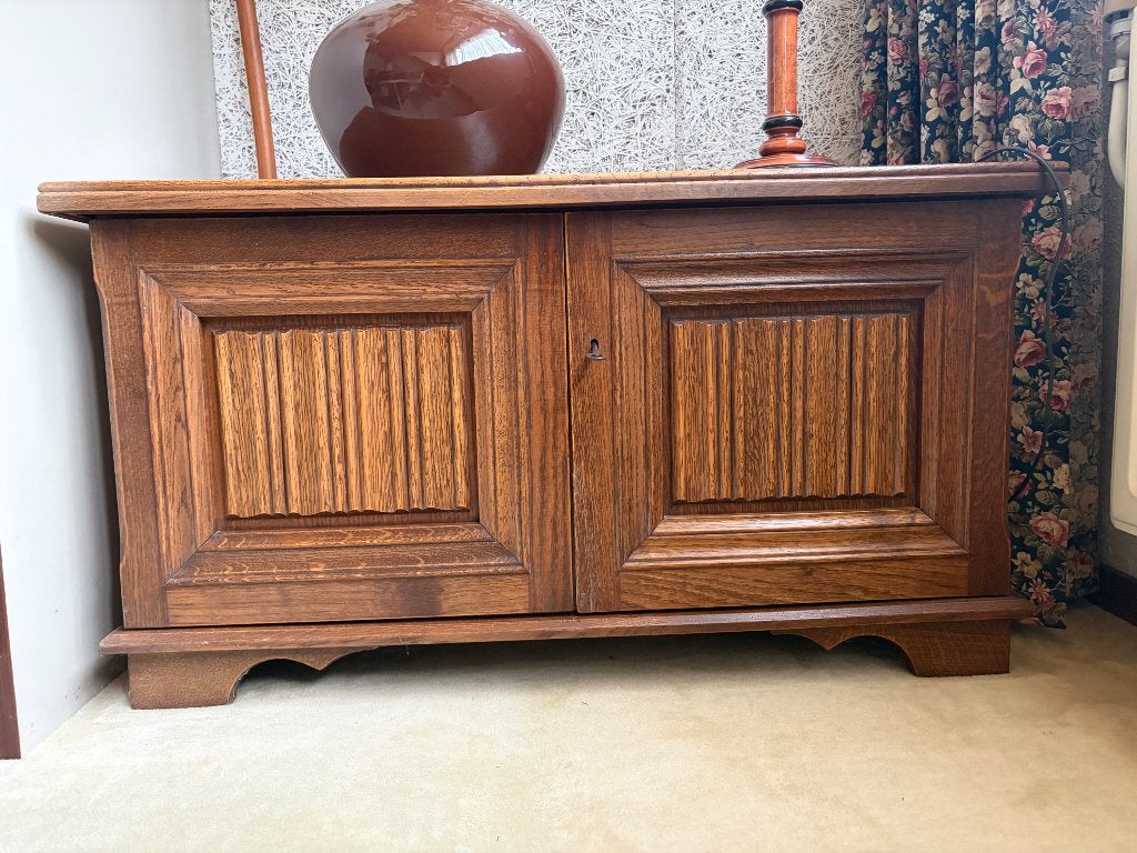Eikenhouten lage kast of dekenkist, Antiek en Kunst, Antiek | Meubels | Kasten, Ophalen