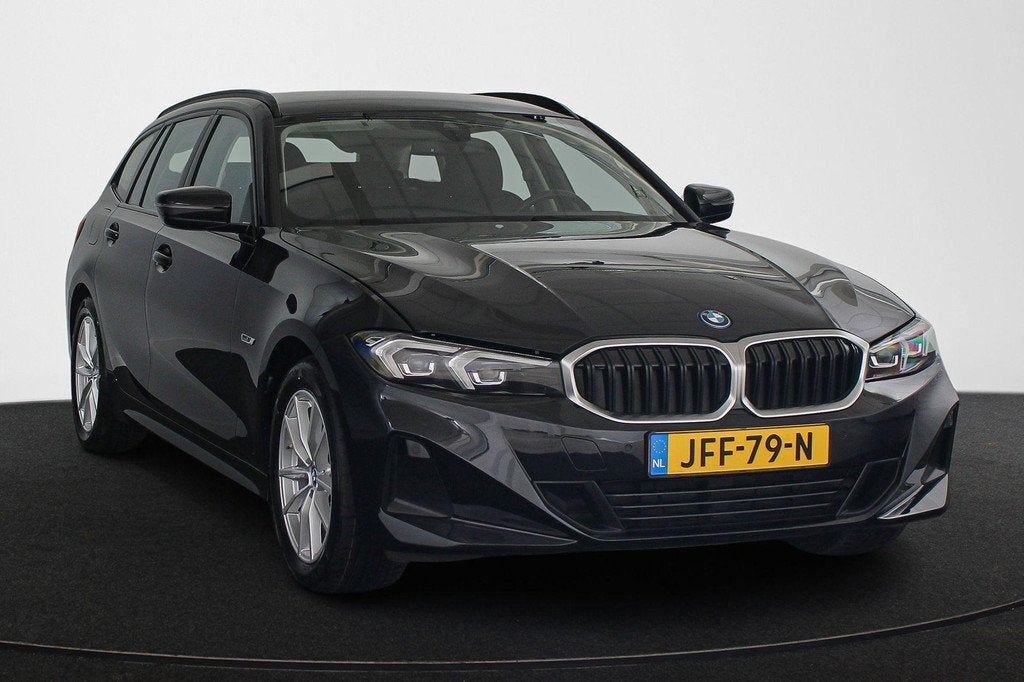 BMW 3-serie Touring 320e SOH 96% Sportstoelen Apple CarPlay, Auto's, BMW, 1998 cc, 4 cilinders, Zwart, 3-Serie