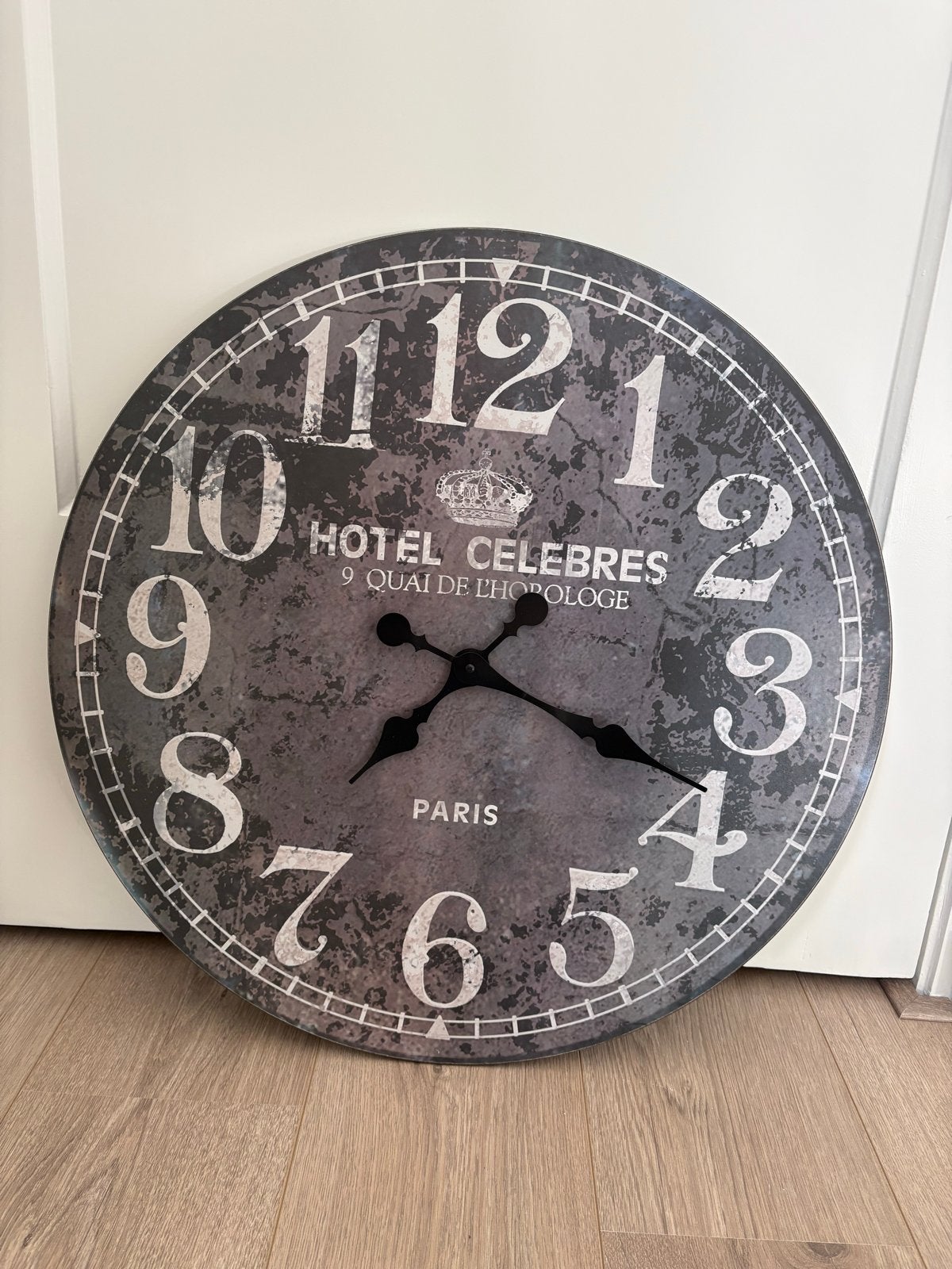 Grote Wandklok 'Hotel Celebres Paris' - Vintage Stijl, Vintage, Analoog, Ophalen of Verzenden, Zwart