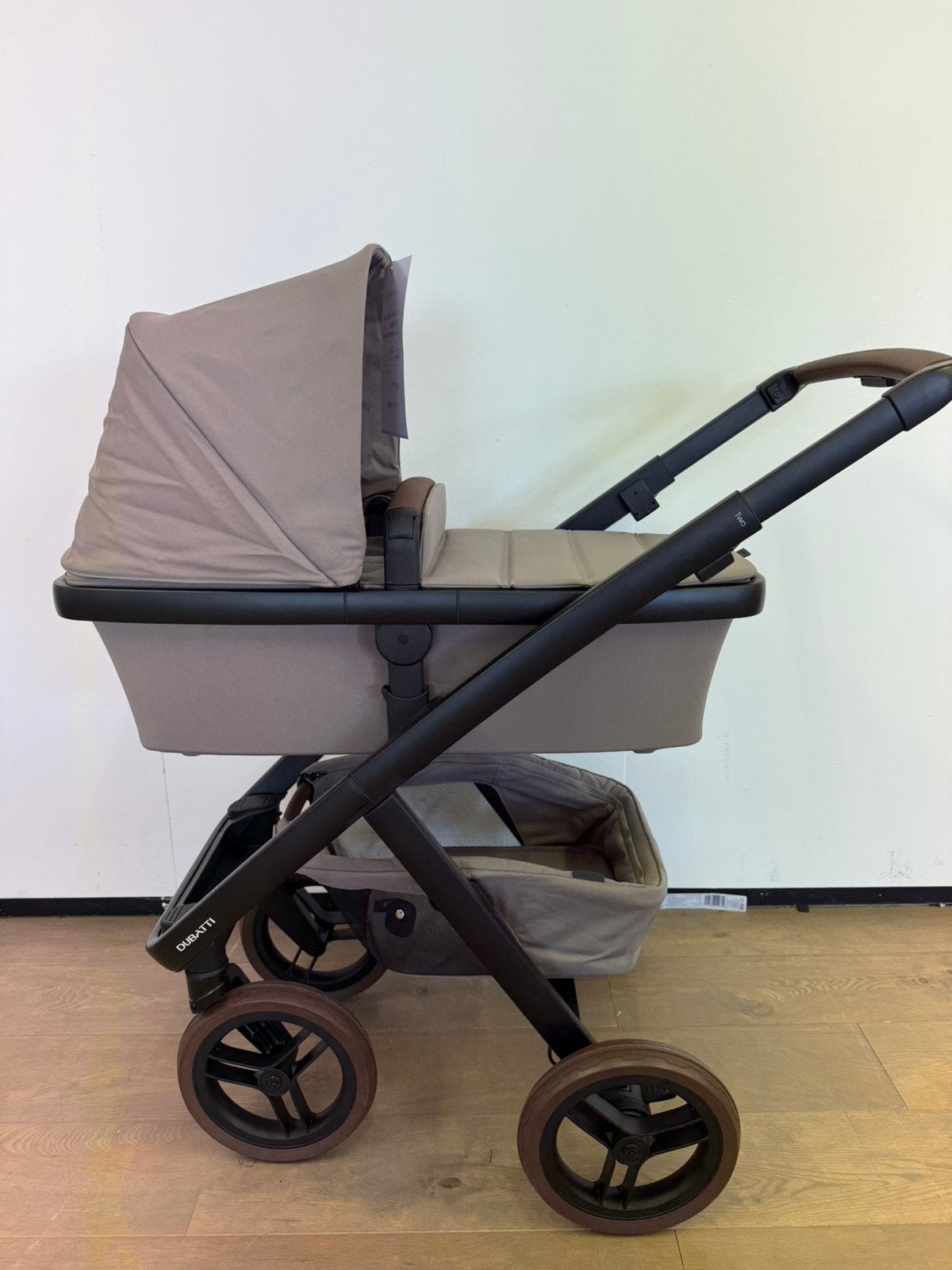 Dubatti Two E2 kinderwagen - 2 in 1 - Soft taupe, Kinderen en Baby's, Ophalen, Zo goed als nieuw