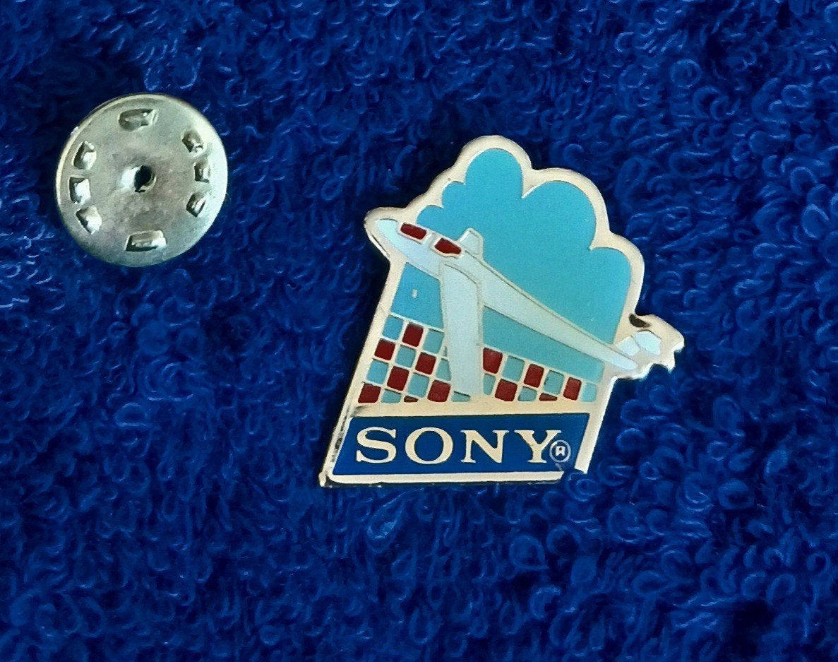 Sony  Pin, Verzamelen, Speldjes, Pins en Buttons, Ophalen of Verzenden, Zo goed als nieuw, Overige onderwerpen, Speldje of Pin