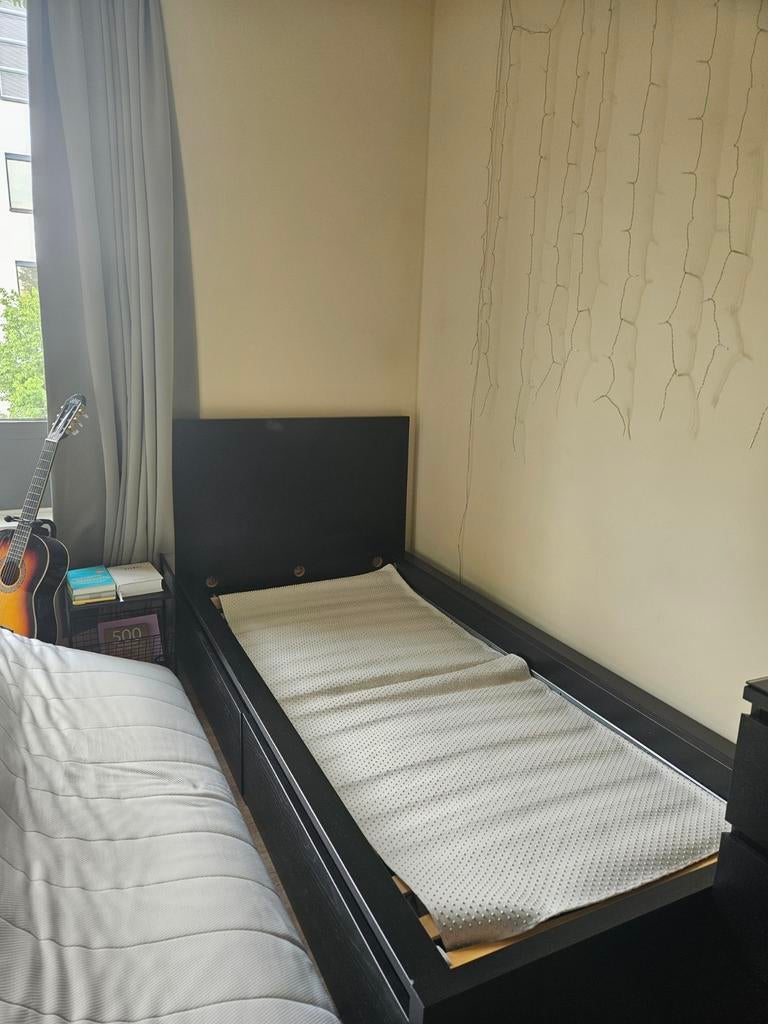 IKEA Malm bed - Zwart eenpersoonsbed met opbergruimte, Huis en Inrichting, Slaapkamer | Bedden, Ophalen, Gebruikt, 90 cm, Eenpersoons