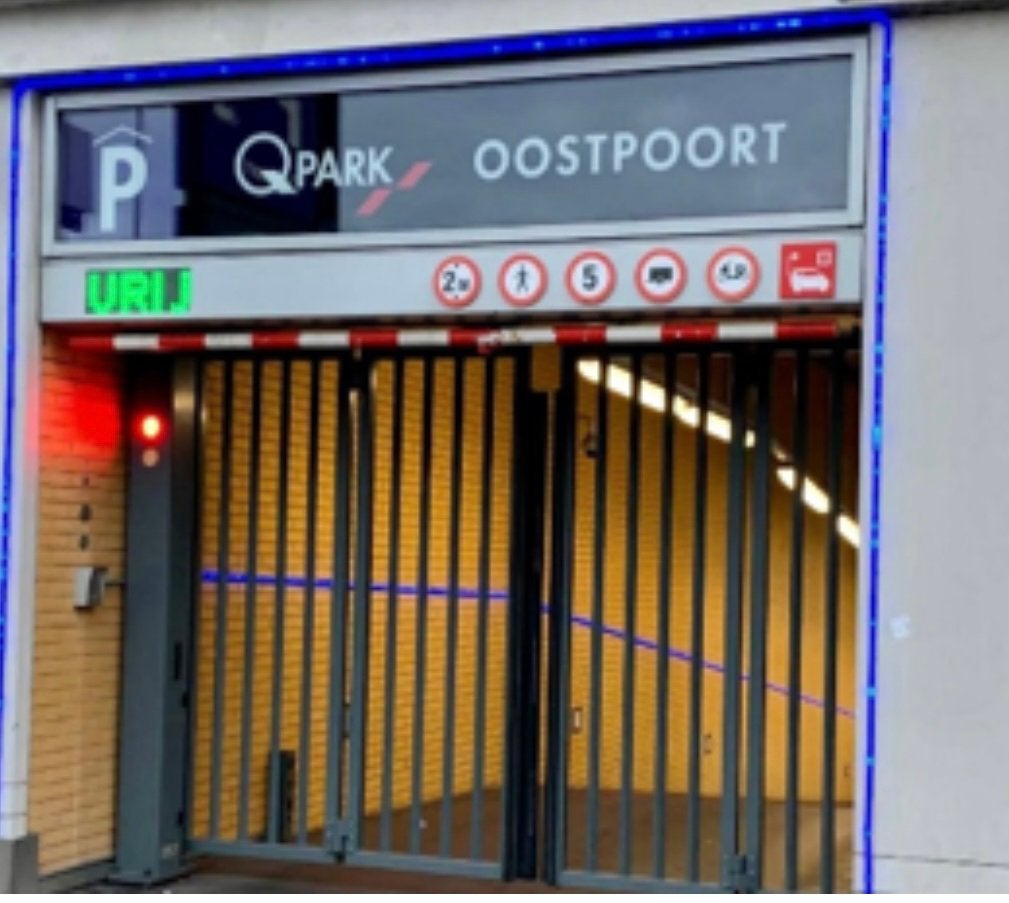 Parkeerplaats te huur – Q-Park Oostpoort Amsterdam, Huizen en Kamers, Amsterdam