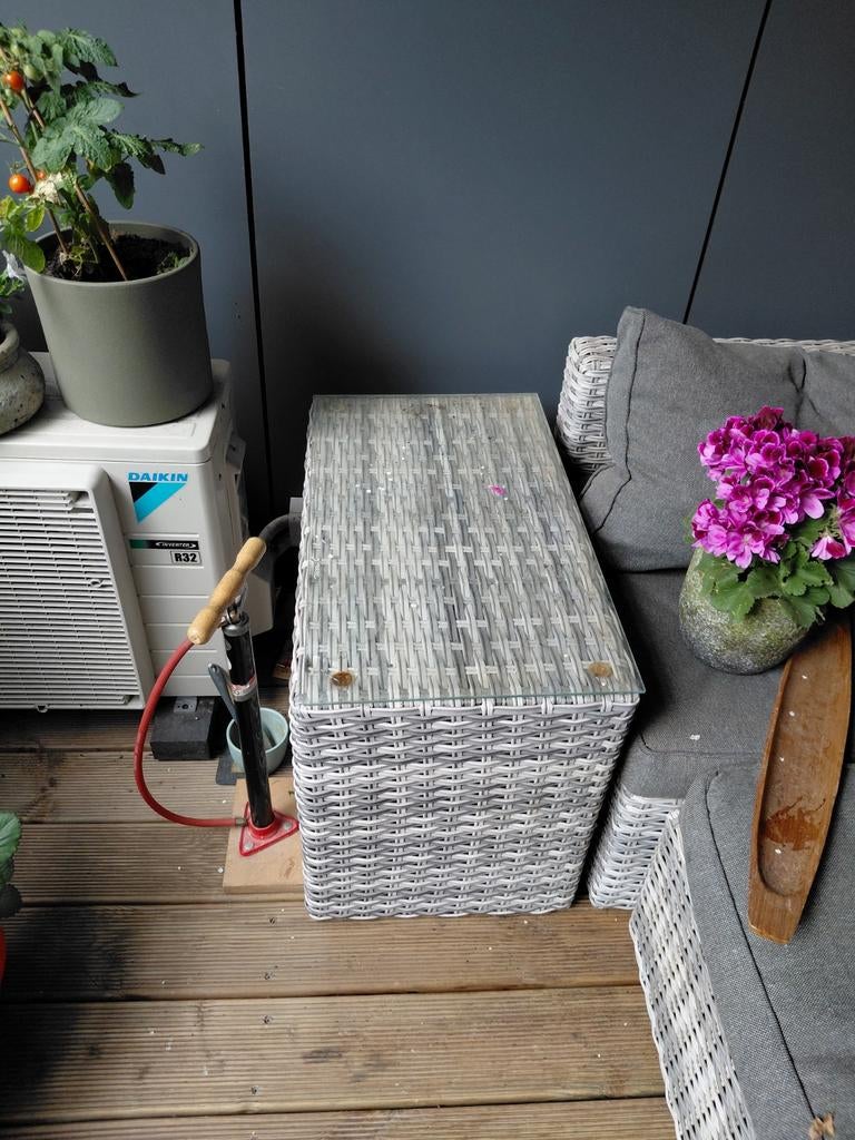 Tuin meubel, Tuin en Terras, Tuinsets en Loungesets, Ophalen of Verzenden, Zo goed als nieuw, Kunststof, 2 zitplaatsen