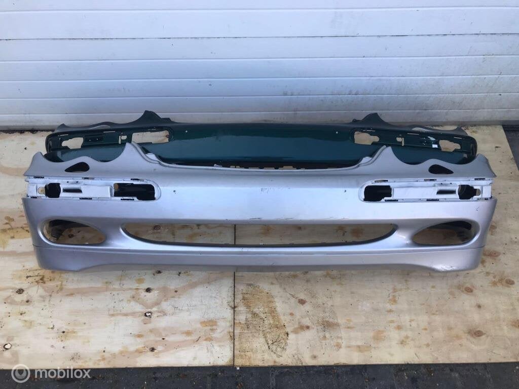 Mercedes C-klasse W203 S203 Bumper A2038850025, Gebruikt, Voor, Mercedes-Benz, Ophalen of Verzenden