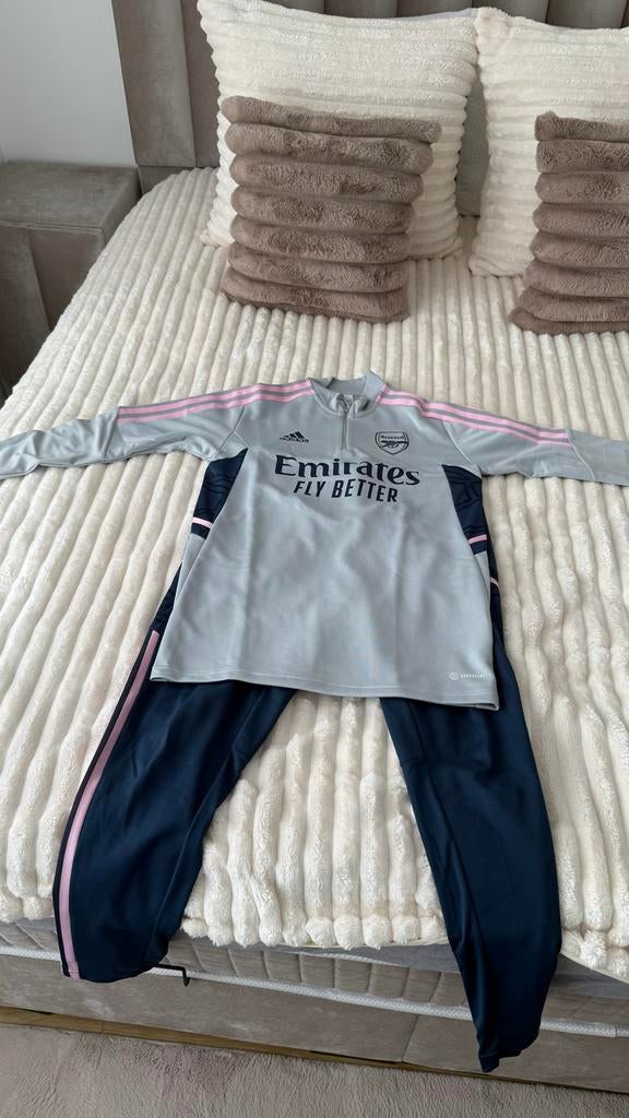 Adidas Arsenal trainingspak grijs/blauw, Overige maten, Ophalen of Verzenden, Voetbal, Grijs